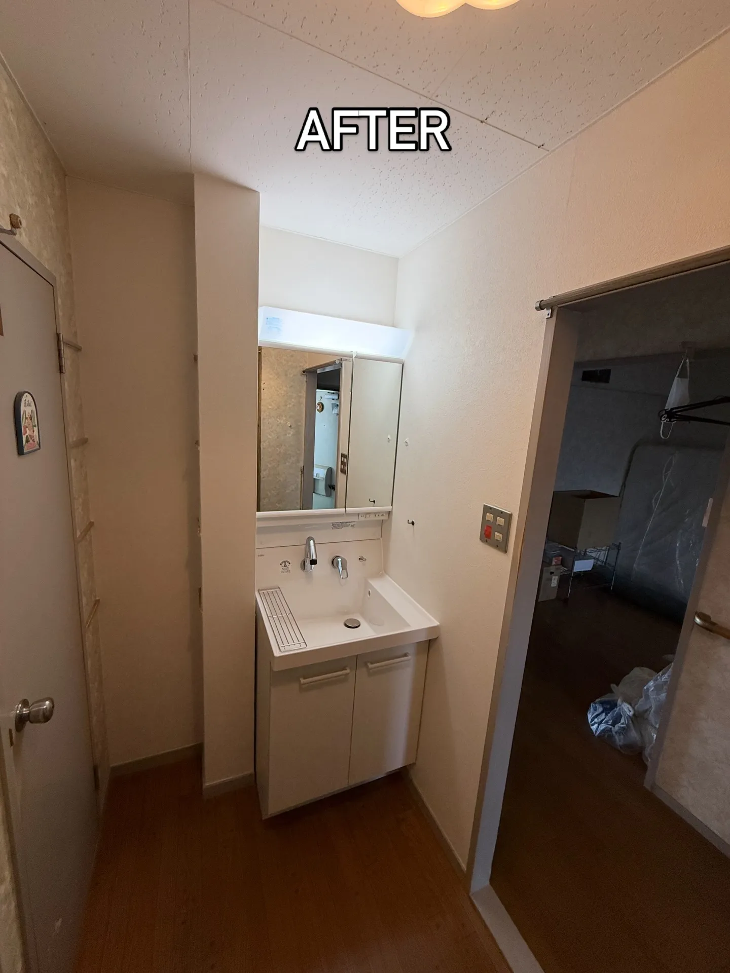 洗面化粧台取替　フローリング貼り替え